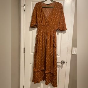 Vici Boutique Dress size Large. Worn once for a photo shoot